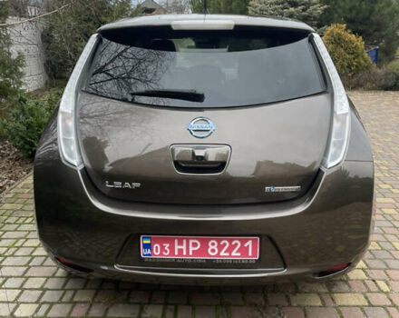 Коричневый Ниссан Лиф, объемом двигателя 0 л и пробегом 141 тыс. км за 9200 $, фото 8 на Automoto.ua