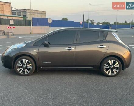 Коричневий Ніссан Ліф, об'ємом двигуна 0 л та пробігом 163 тис. км за 7550 $, фото 6 на Automoto.ua