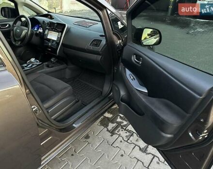 Коричневий Ніссан Ліф, об'ємом двигуна 0 л та пробігом 153 тис. км за 8000 $, фото 7 на Automoto.ua