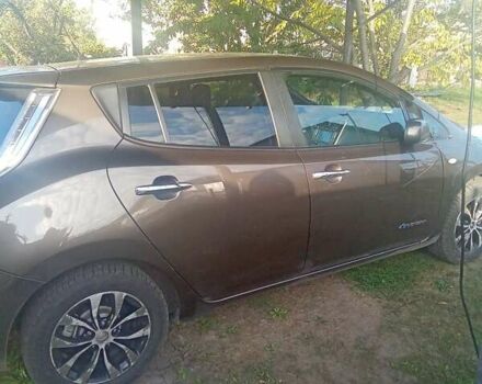 Коричневый Ниссан Лиф, объемом двигателя 0 л и пробегом 173 тыс. км за 7600 $, фото 3 на Automoto.ua