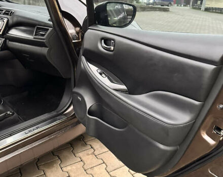 Коричневый Ниссан Лиф, объемом двигателя 0 л и пробегом 131 тыс. км за 12499 $, фото 26 на Automoto.ua