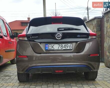 Коричневий Ніссан Ліф, об'ємом двигуна 0 л та пробігом 148 тис. км за 10990 $, фото 2 на Automoto.ua