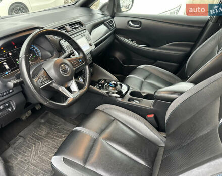 Коричневий Ніссан Ліф, об'ємом двигуна 0 л та пробігом 95 тис. км за 13200 $, фото 7 на Automoto.ua