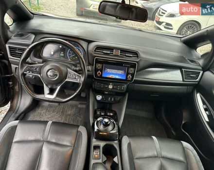 Коричневий Ніссан Ліф, об'ємом двигуна 0 л та пробігом 95 тис. км за 13200 $, фото 10 на Automoto.ua