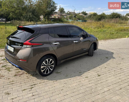 Коричневый Ниссан Лиф, объемом двигателя 0 л и пробегом 181 тыс. км за 14700 $, фото 2 на Automoto.ua