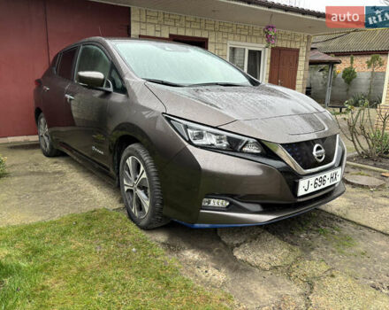 Коричневий Ніссан Ліф, об'ємом двигуна 0 л та пробігом 63 тис. км за 16892 $, фото 1 на Automoto.ua