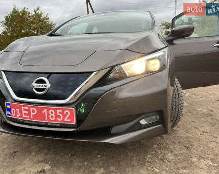 Коричневый Ниссан Лиф, объемом двигателя 0 л и пробегом 56 тыс. км за 14300 $, фото 31 на Automoto.ua