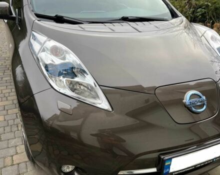 Коричневый Ниссан Лиф, объемом двигателя 0 л и пробегом 145 тыс. км за 6500 $, фото 1 на Automoto.ua