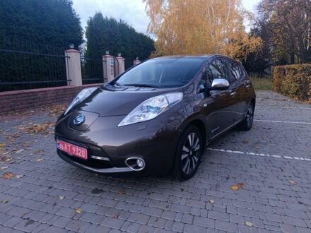 Ниссан Лиф 2016 в Василькове на Automoto.ua Коричневый Ниссан Лиф, объемом двигателя 0 л и пробегом 180 тыс. км за 7800 $, фото 1 на Automoto.ua