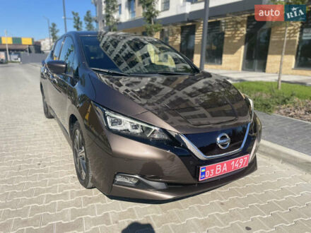 Коричневый Ниссан Лиф, объемом двигателя 0 л и пробегом 80 тыс. км за 13999 $, фото 1 на Automoto.ua
