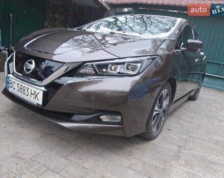 Коричневый Ниссан Лиф, объемом двигателя 0 л и пробегом 143 тыс. км за 11200 $, фото 1 на Automoto.ua