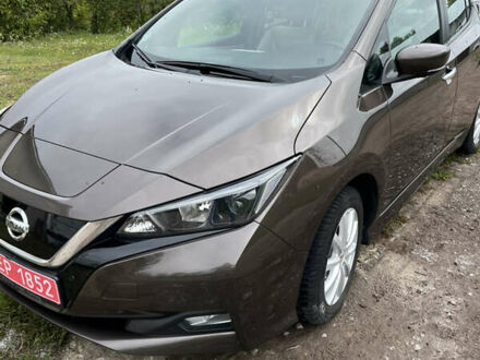 Коричневий Ніссан Ліф, об'ємом двигуна 0 л та пробігом 56 тис. км за 14300 $, фото 1 на Automoto.ua
