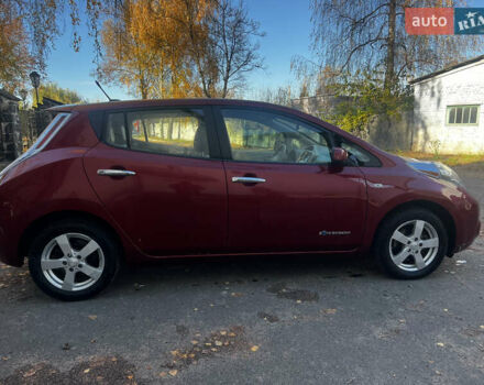 Красный Ниссан Лиф, объемом двигателя 0 л и пробегом 132 тыс. км за 4299 $, фото 7 на Automoto.ua