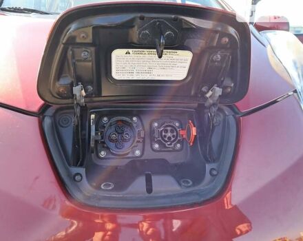 Красный Ниссан Лиф, объемом двигателя 0 л и пробегом 99 тыс. км за 6500 $, фото 10 на Automoto.ua