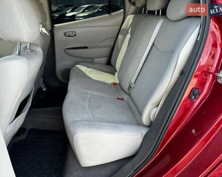 Червоний Ніссан Ліф, об'ємом двигуна 0 л та пробігом 98 тис. км за 6990 $, фото 27 на Automoto.ua