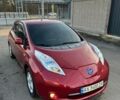 Красный Ниссан Лиф, объемом двигателя 0 л и пробегом 143 тыс. км за 5800 $, фото 1 на Automoto.ua
