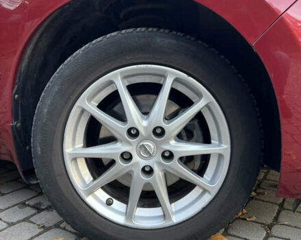 Красный Ниссан Лиф, объемом двигателя 0 л и пробегом 117 тыс. км за 4500 $, фото 10 на Automoto.ua