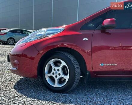 Червоний Ніссан Ліф, об'ємом двигуна 0 л та пробігом 98 тис. км за 6990 $, фото 3 на Automoto.ua