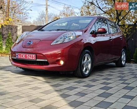 Червоний Ніссан Ліф, об'ємом двигуна 0 л та пробігом 127 тис. км за 4250 $, фото 4 на Automoto.ua