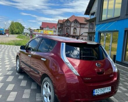 Красный Ниссан Лиф, объемом двигателя 0 л и пробегом 140 тыс. км за 5100 $, фото 2 на Automoto.ua