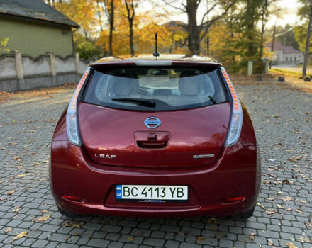 Красный Ниссан Лиф, объемом двигателя 0 л и пробегом 117 тыс. км за 4500 $, фото 5 на Automoto.ua