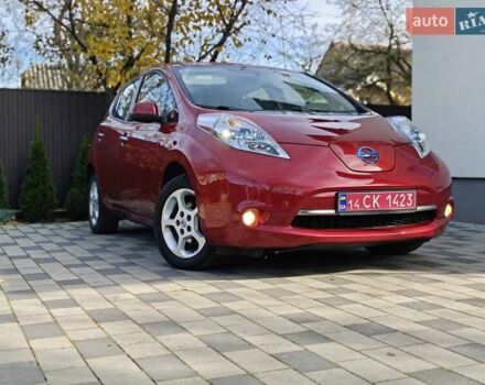 Червоний Ніссан Ліф, об'ємом двигуна 0 л та пробігом 127 тис. км за 4250 $, фото 7 на Automoto.ua