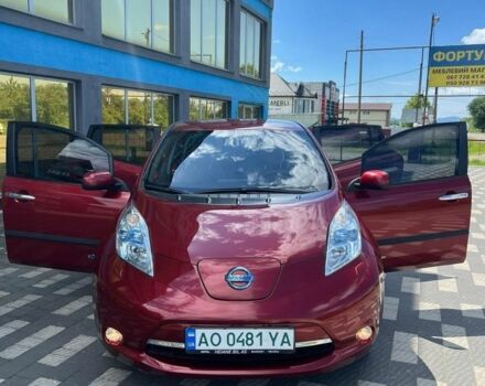 Красный Ниссан Лиф, объемом двигателя 0 л и пробегом 140 тыс. км за 5100 $, фото 5 на Automoto.ua