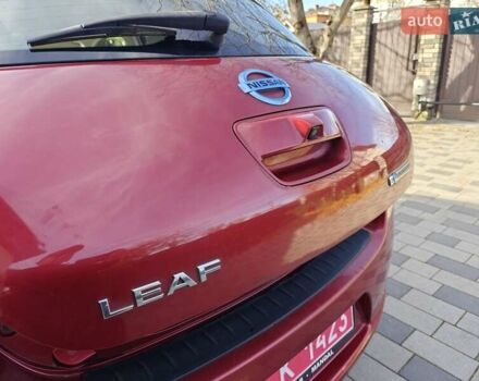 Червоний Ніссан Ліф, об'ємом двигуна 0 л та пробігом 127 тис. км за 4250 $, фото 20 на Automoto.ua