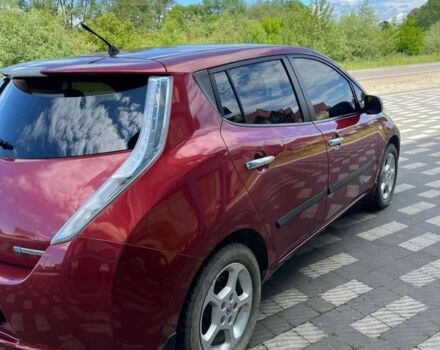 Красный Ниссан Лиф, объемом двигателя 0 л и пробегом 140 тыс. км за 5100 $, фото 4 на Automoto.ua