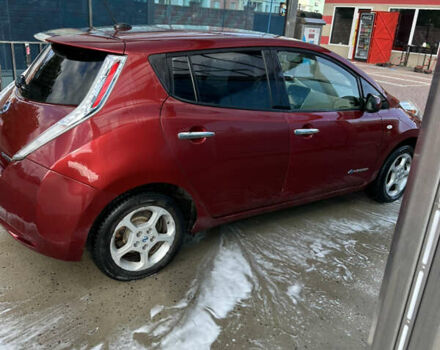 Красный Ниссан Лиф, объемом двигателя 0 л и пробегом 188 тыс. км за 4200 $, фото 3 на Automoto.ua