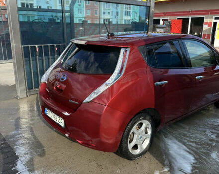 Красный Ниссан Лиф, объемом двигателя 0 л и пробегом 188 тыс. км за 4200 $, фото 2 на Automoto.ua