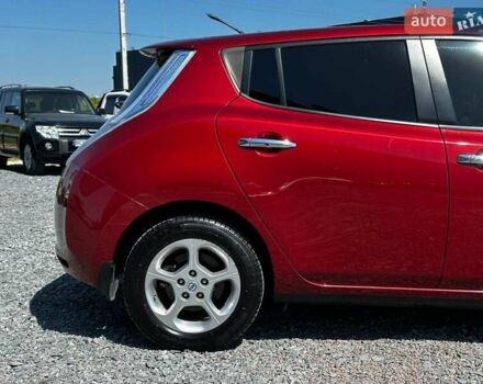 Червоний Ніссан Ліф, об'ємом двигуна 0 л та пробігом 98 тис. км за 6990 $, фото 9 на Automoto.ua