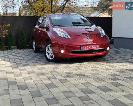 Червоний Ніссан Ліф, об'ємом двигуна 0 л та пробігом 127 тис. км за 4250 $, фото 2 на Automoto.ua
