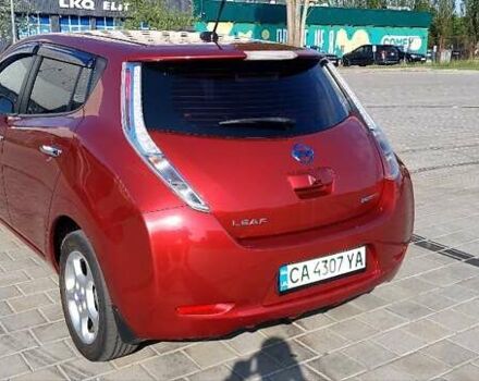 Красный Ниссан Лиф, объемом двигателя 0 л и пробегом 195 тыс. км за 8100 $, фото 18 на Automoto.ua