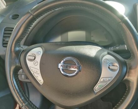 Красный Ниссан Лиф, объемом двигателя 0 л и пробегом 104 тыс. км за 7000 $, фото 7 на Automoto.ua