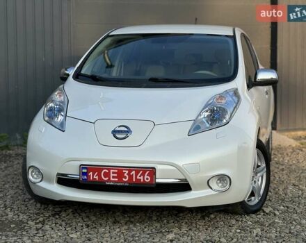 Червоний Ніссан Ліф, об'ємом двигуна 0 л та пробігом 90 тис. км за 5999 $, фото 14 на Automoto.ua