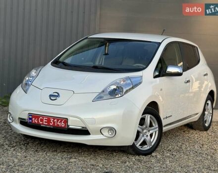 Червоний Ніссан Ліф, об'ємом двигуна 0 л та пробігом 90 тис. км за 5999 $, фото 13 на Automoto.ua