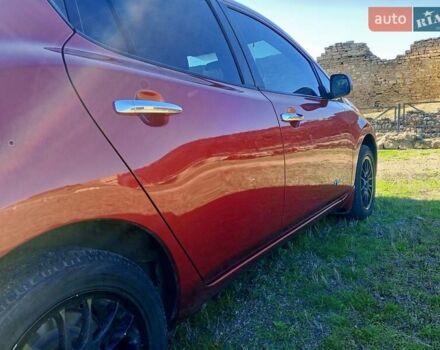 Червоний Ніссан Ліф, об'ємом двигуна 0 л та пробігом 93 тис. км за 5500 $, фото 14 на Automoto.ua