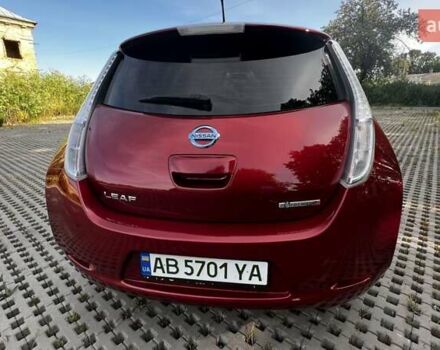 Красный Ниссан Лиф, объемом двигателя 0 л и пробегом 142 тыс. км за 6500 $, фото 6 на Automoto.ua