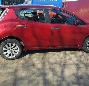 Червоний Ніссан Ліф, об'ємом двигуна 0 л та пробігом 215 тис. км за 5099 $, фото 3 на Automoto.ua