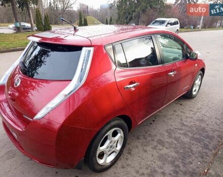 Красный Ниссан Лиф, объемом двигателя 0 л и пробегом 148 тыс. км за 5400 $, фото 3 на Automoto.ua