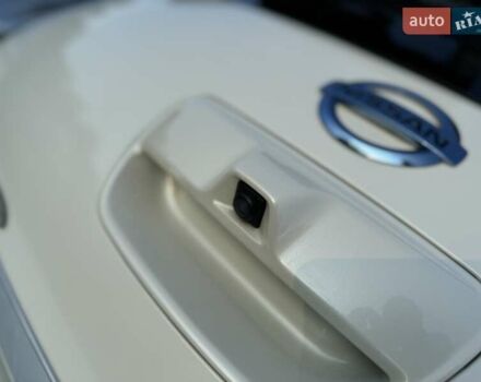 Червоний Ніссан Ліф, об'ємом двигуна 0 л та пробігом 90 тис. км за 5999 $, фото 24 на Automoto.ua