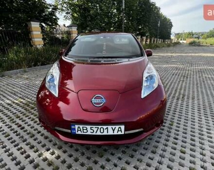 Красный Ниссан Лиф, объемом двигателя 0 л и пробегом 142 тыс. км за 6500 $, фото 2 на Automoto.ua