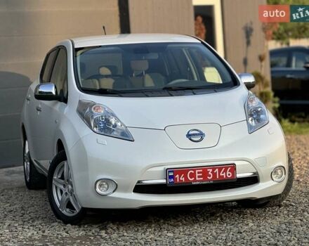 Червоний Ніссан Ліф, об'ємом двигуна 0 л та пробігом 90 тис. км за 5999 $, фото 8 на Automoto.ua