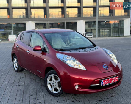 Красный Ниссан Лиф, объемом двигателя 0 л и пробегом 95 тыс. км за 5400 $, фото 44 на Automoto.ua