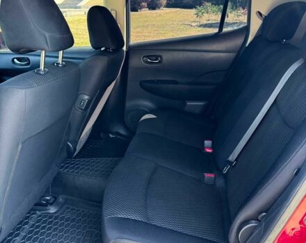 Красный Ниссан Лиф, объемом двигателя 0 л и пробегом 157 тыс. км за 6699 $, фото 6 на Automoto.ua