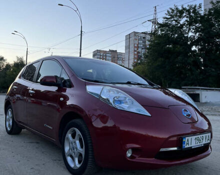 Красный Ниссан Лиф, объемом двигателя 0 л и пробегом 140 тыс. км за 6700 $, фото 3 на Automoto.ua