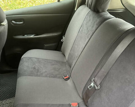 Красный Ниссан Лиф, объемом двигателя 0 л и пробегом 250 тыс. км за 3600 $, фото 8 на Automoto.ua