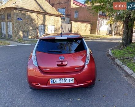 Червоний Ніссан Ліф, об'ємом двигуна 0 л та пробігом 93 тис. км за 5500 $, фото 3 на Automoto.ua