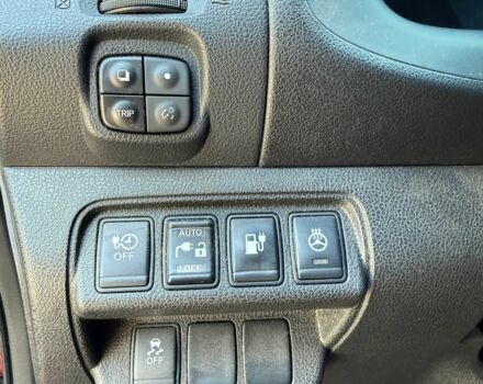 Красный Ниссан Лиф, объемом двигателя 0 л и пробегом 157 тыс. км за 6699 $, фото 7 на Automoto.ua